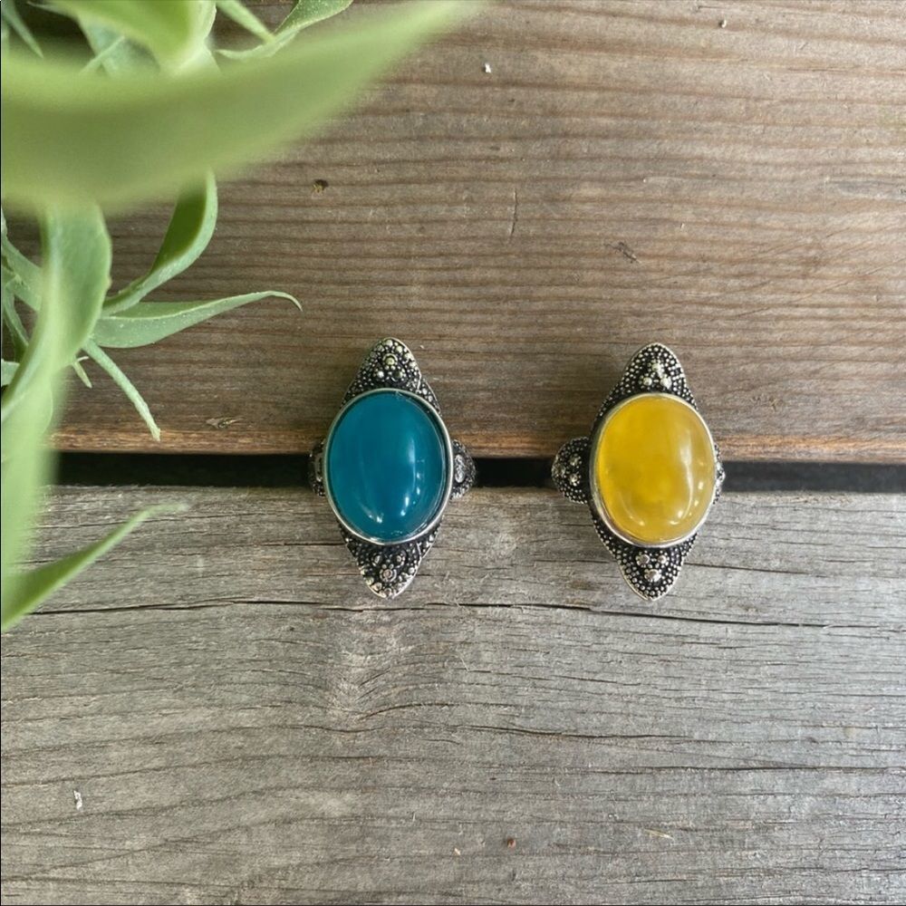 Dyed Agate Adjustable Silver Tone Rings - Picture 2 of 2